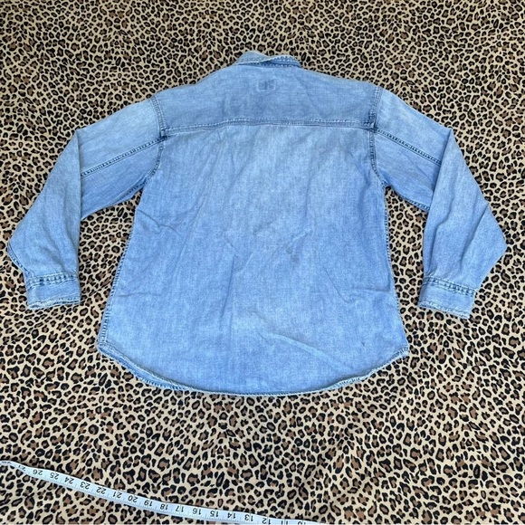Vintage Medium Calvin Klein Light Wash Distressed Denim Long Sleeved Button Down - Picture 3 of 10